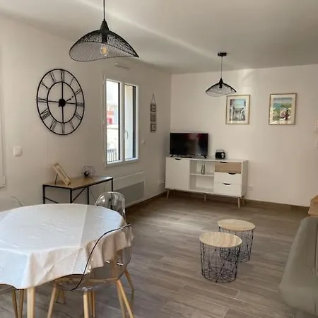 Le De Louise, Centre De Valery Apartman *
